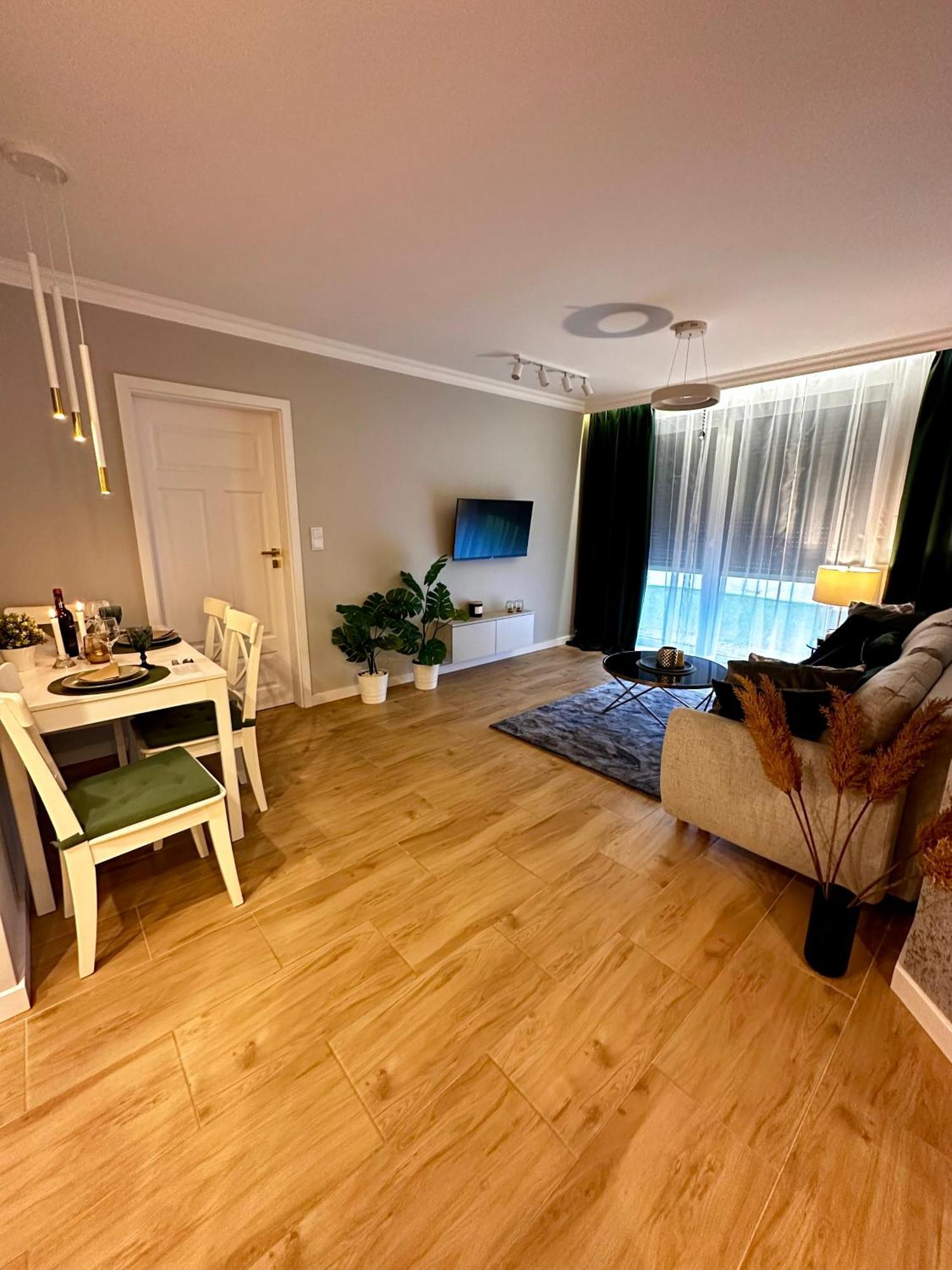 Apartamenty Kielce- Apartament Rubin Przy Zalew Kielecki, Faktura, Parking, Centrum Exterior foto